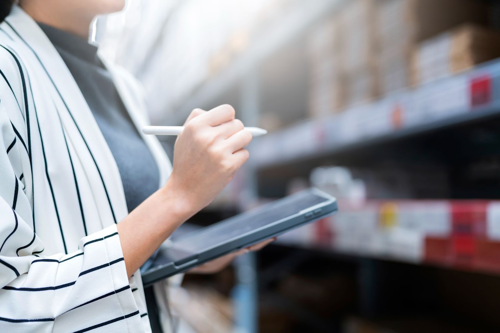 Manfaat Sistem ERP untuk Inventory Bisnismu
